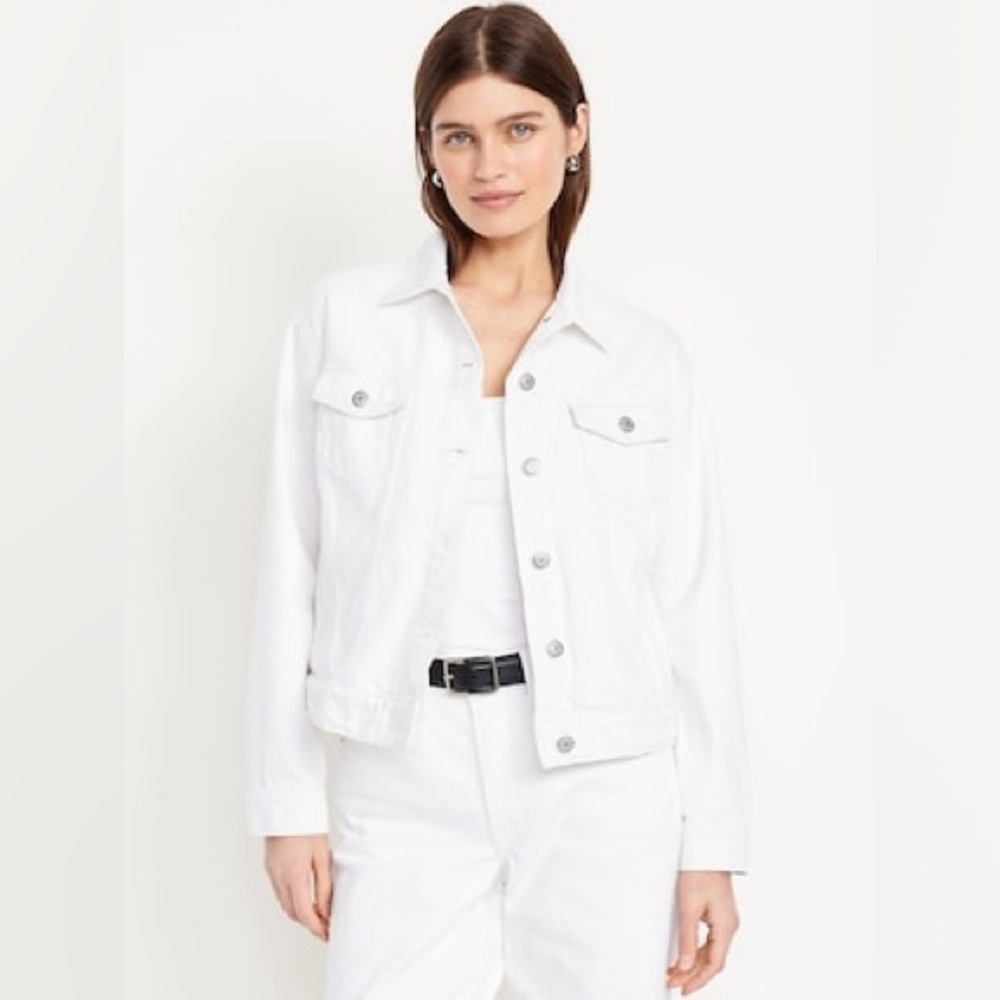 Cleo’s Women's White Denim Jacket size large